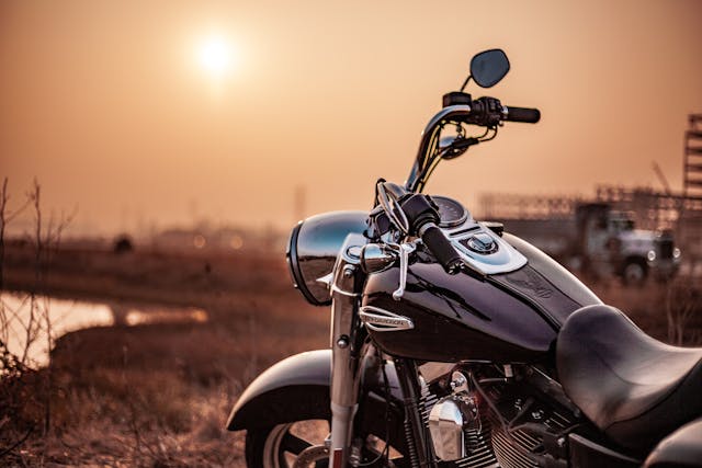 Motos